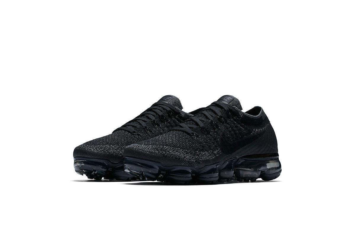 Nike air vapormax flyknit on sale black